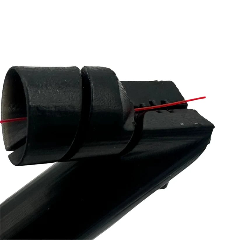 🎣 Fly Roost | Magnetic Fly Threader 🪝 Easy threading & knotting, size 24–6