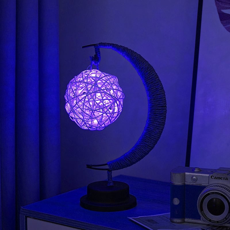 Enchanted Lunar Lamp That Gives