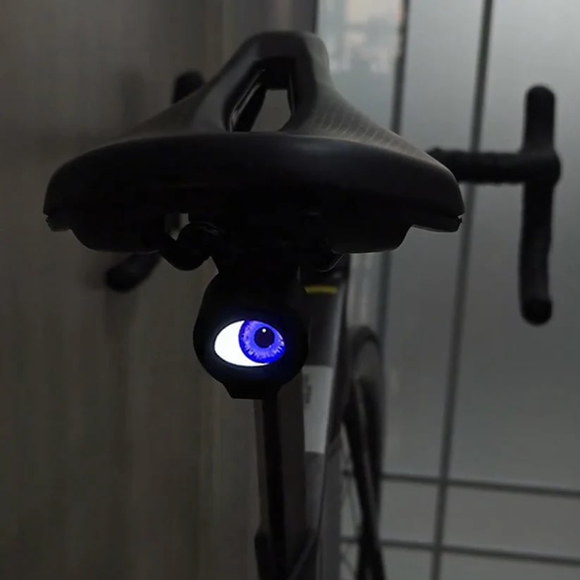 Demon eye safety light