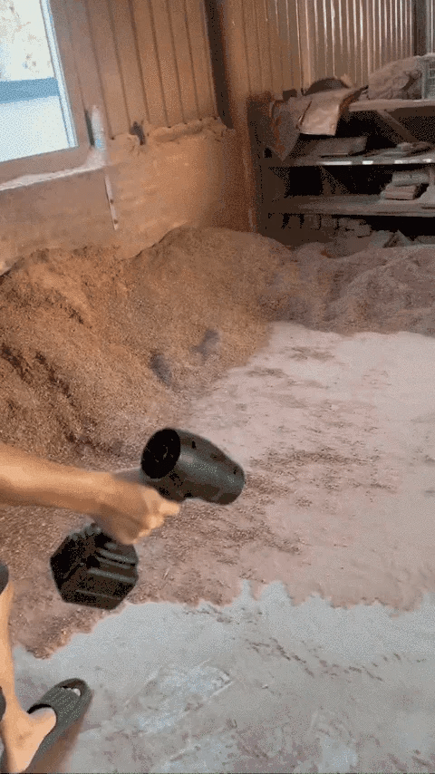 🌀- Super powerful cordless turbo air duster