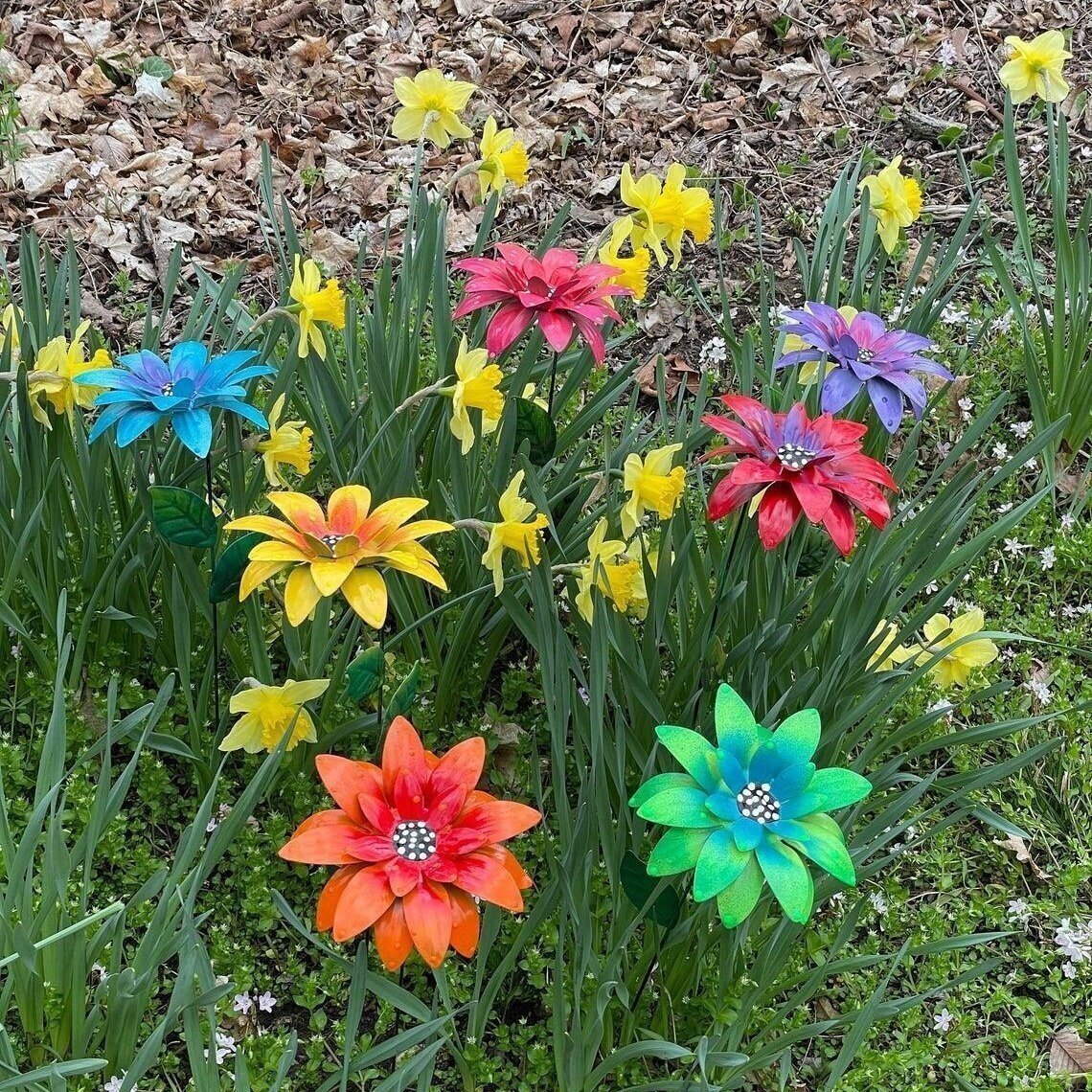 🔥SUMMER HOT SALE🔥Metal Flowers Garden Stakes