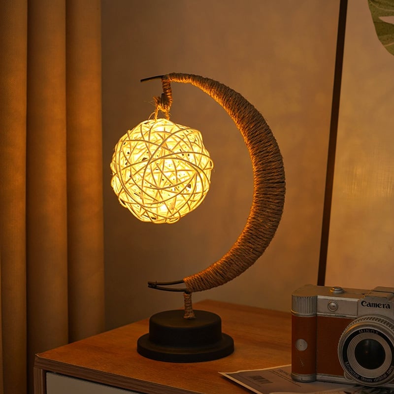 Enchanted Lunar Lamp That Gives