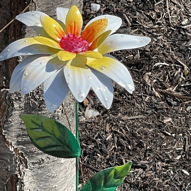 🔥SUMMER HOT SALE🔥Metal Flowers Garden Stakes