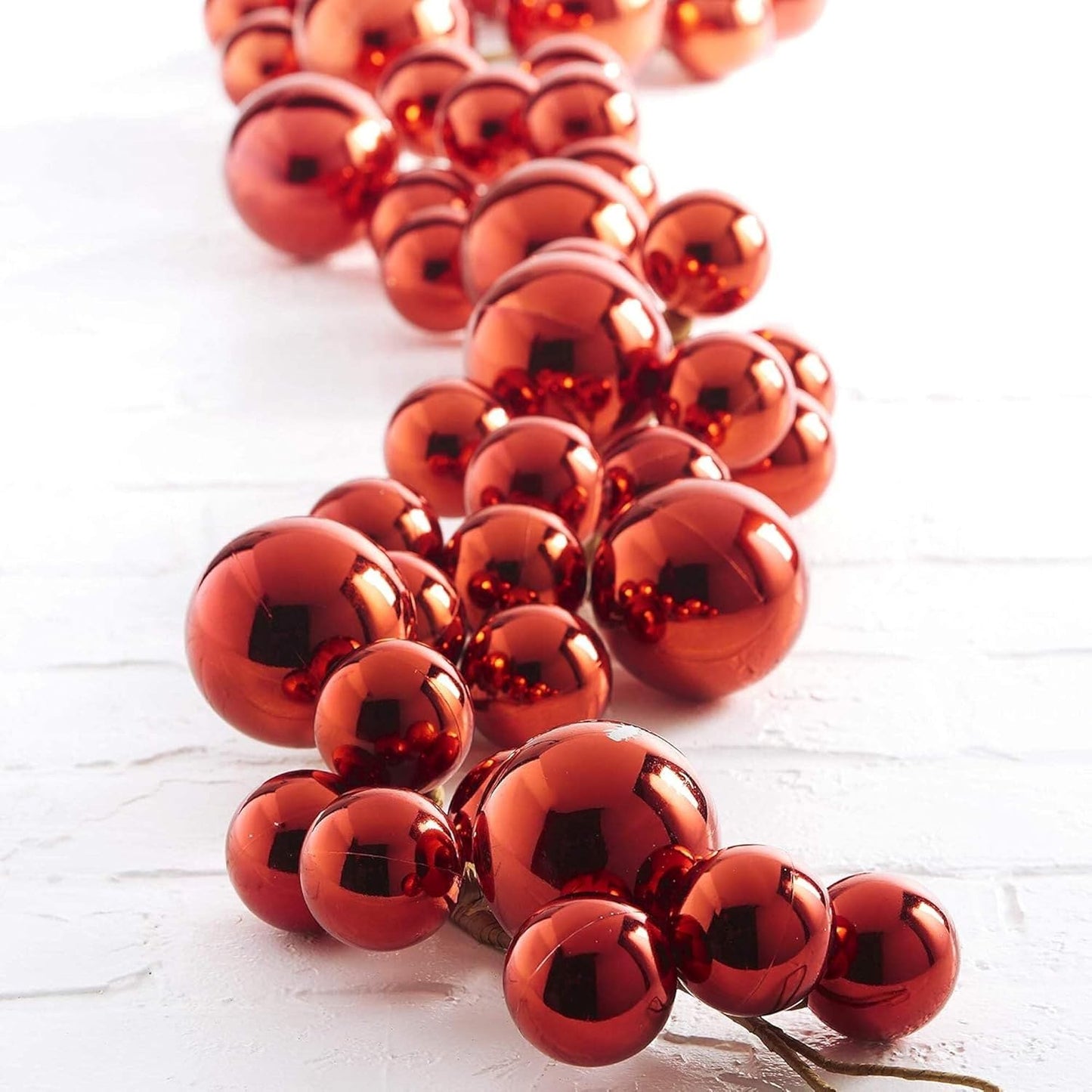 Classic Christmas Ball Garland - 6ft of Festive Elegance! 🎄✨