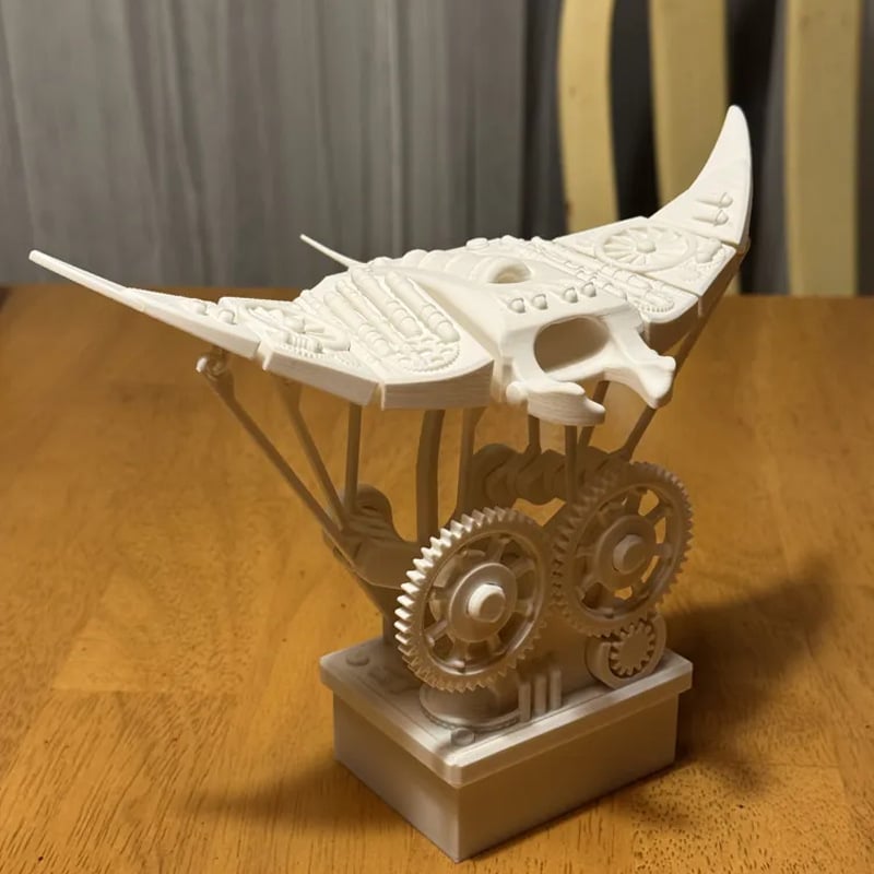 🖤 Mechanical Manta Ray-----A Moving Piece of Art for Your Desk
