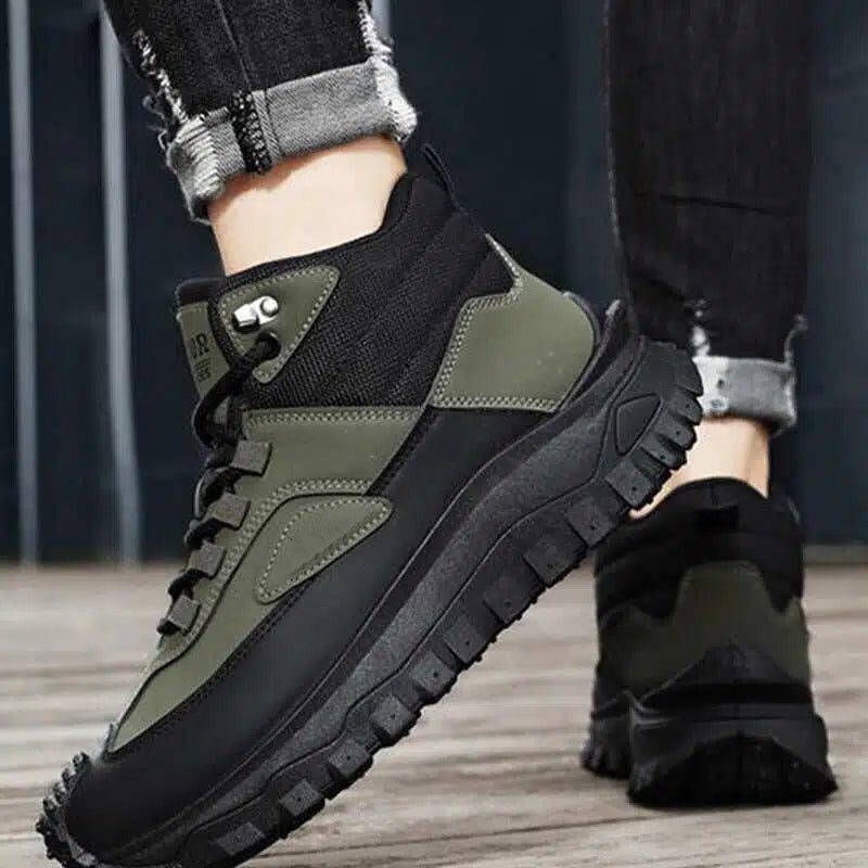 Retro Hiking Boots - Waterproof & Outdoor Friendly