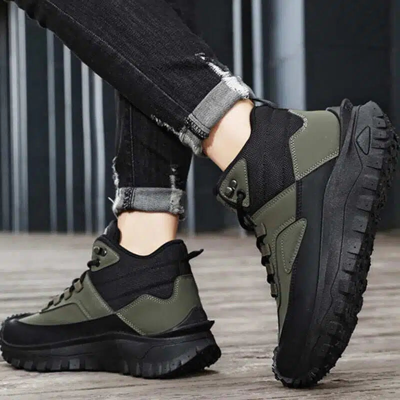 Retro Hiking Boots - Waterproof & Outdoor Friendly